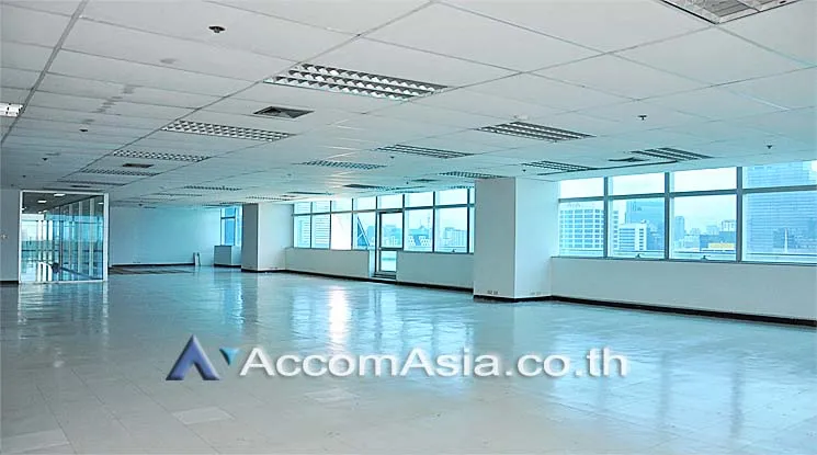 unit Office space For Rent in Silom, Bangkok  near BTS Surasak (AA10945)